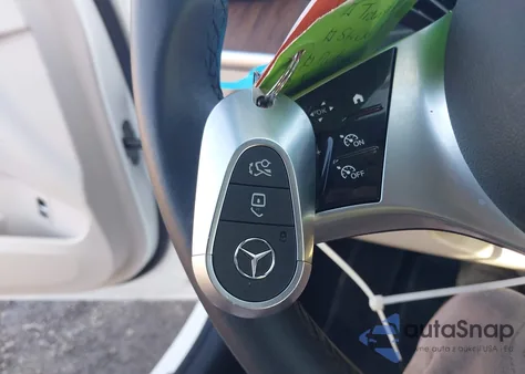 2025 Mercedes-Benz C 300 from USA, damaged, VIN W1KAF4HB4SR254539